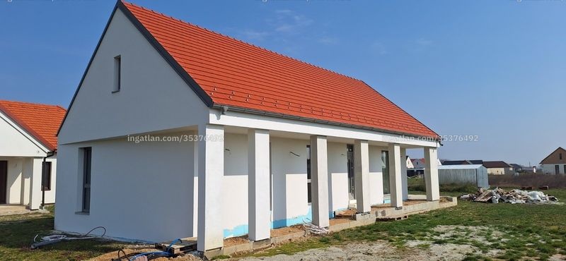 Hirdetés fotója