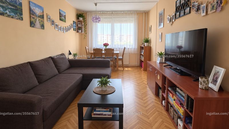 Listing photo