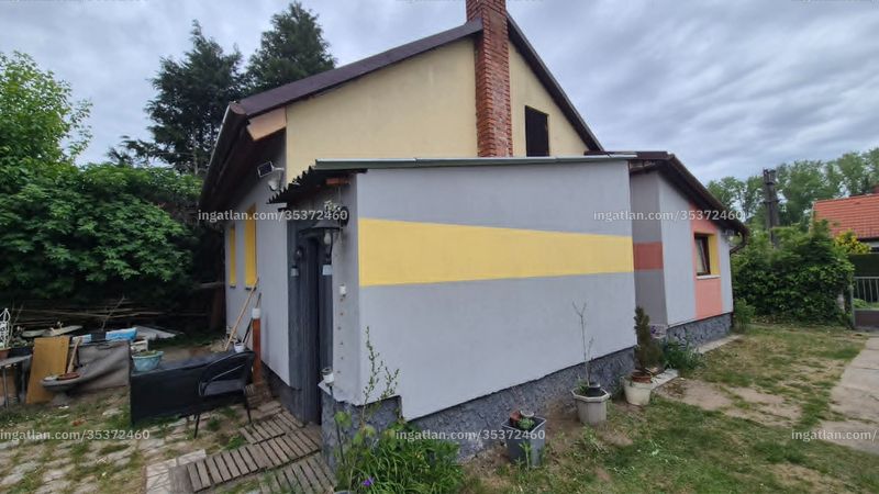 Hirdetés fotója