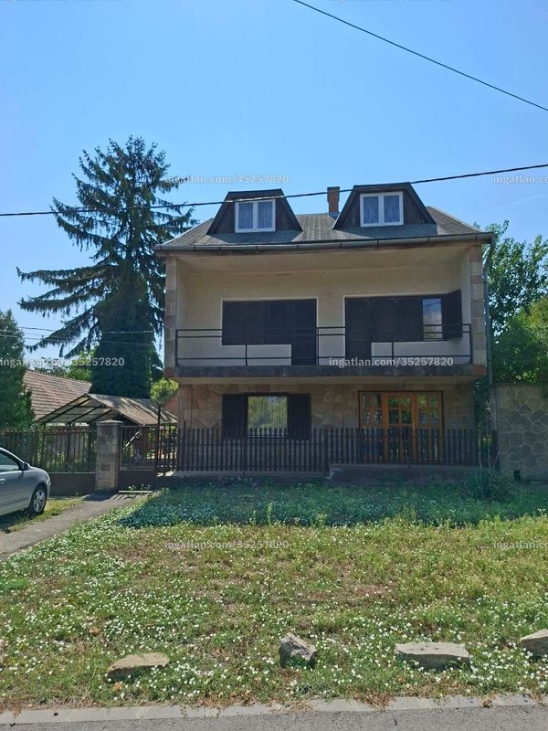 Listing photo