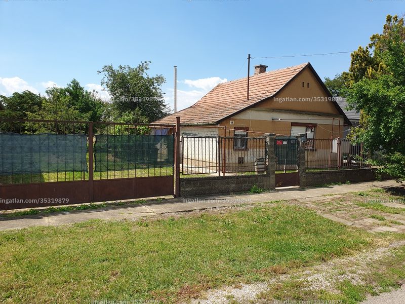 az épület kívülről