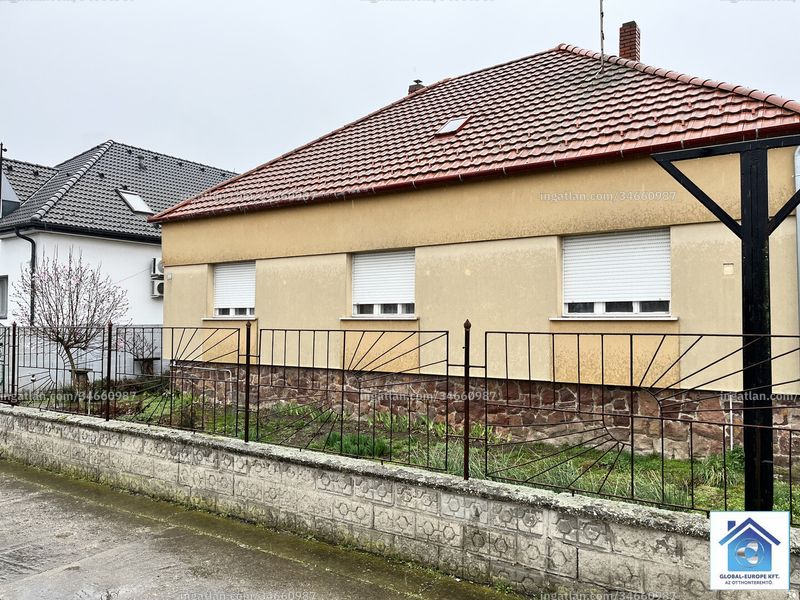 Listing photo