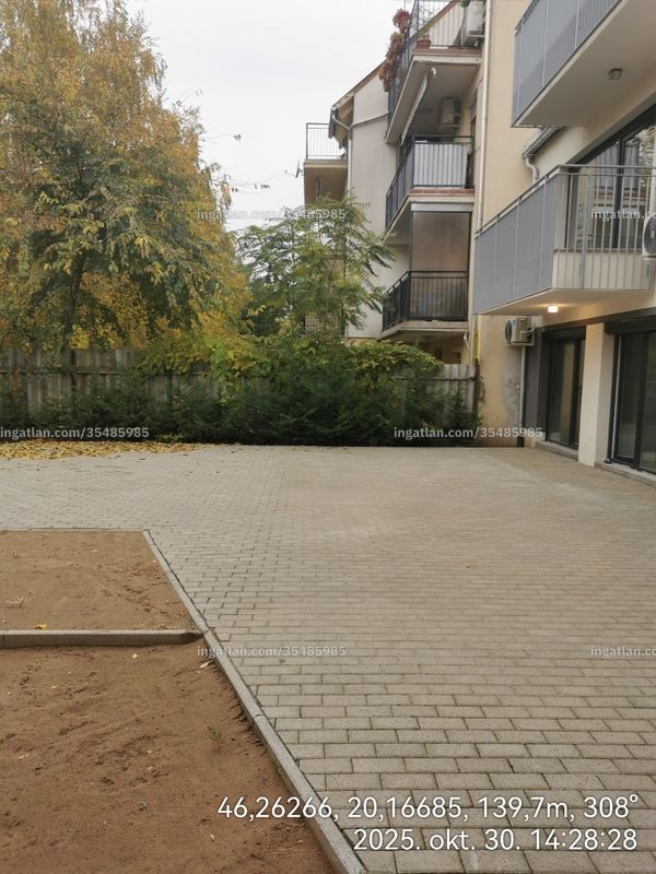Listing photo