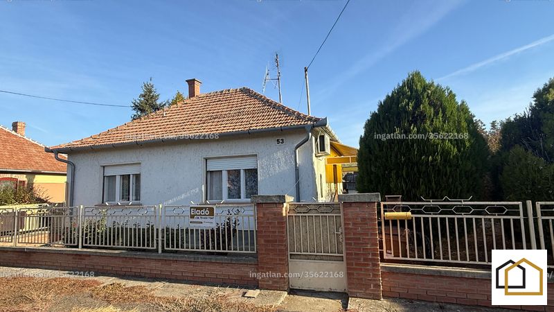 Listing photo