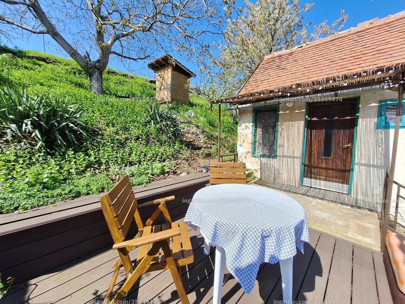 Hirdetés fotója