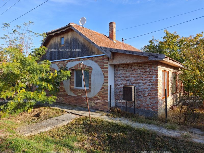 Listing photo