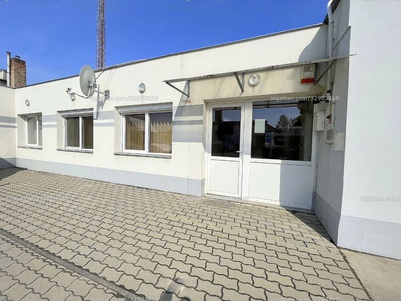 Listing photo