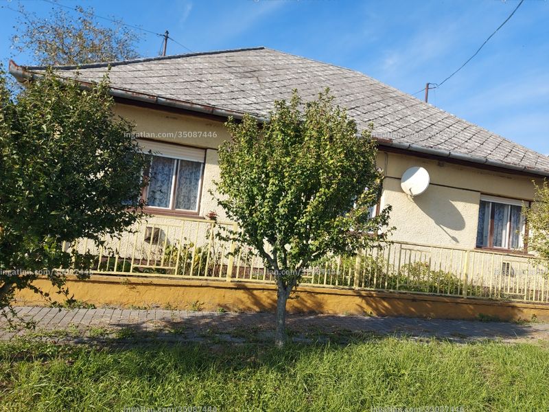Listing photo