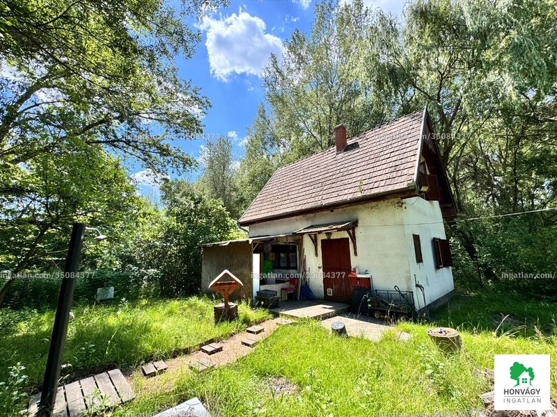 Listing photo