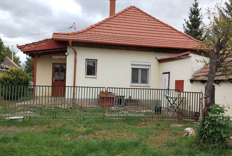Hirdetés fotója