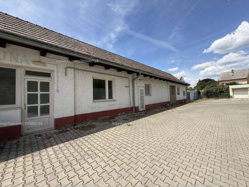Listing photo