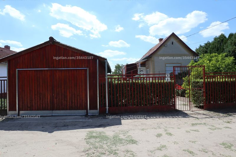 Listing photo