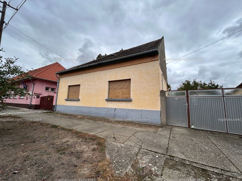 Listing photo