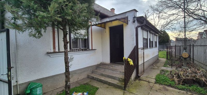 Listing photo