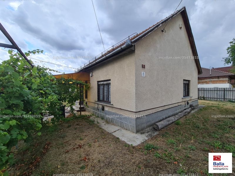 Listing photo