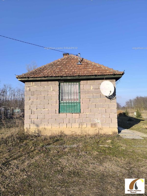 Listing photo