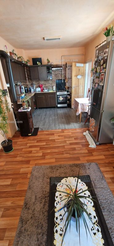 Hirdetés fotója