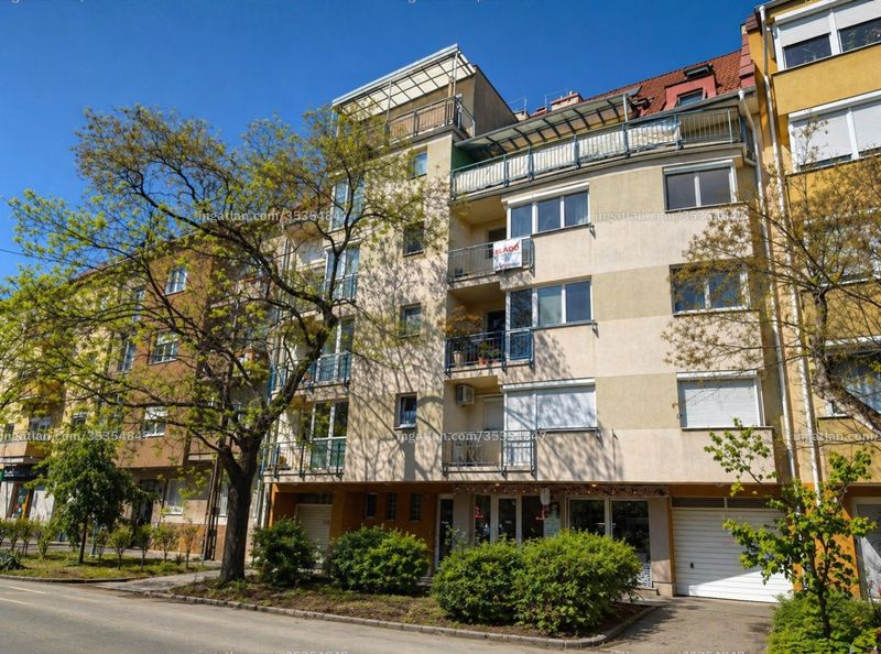 az épület kívülről