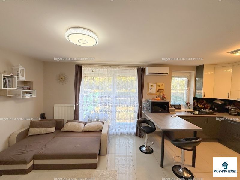 Listing photo