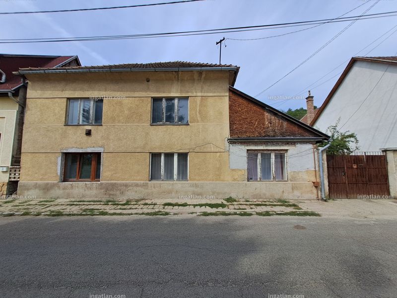 az épület kívülről