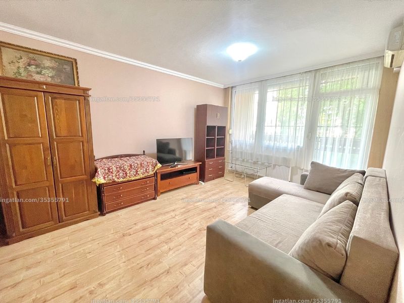 Listing photo