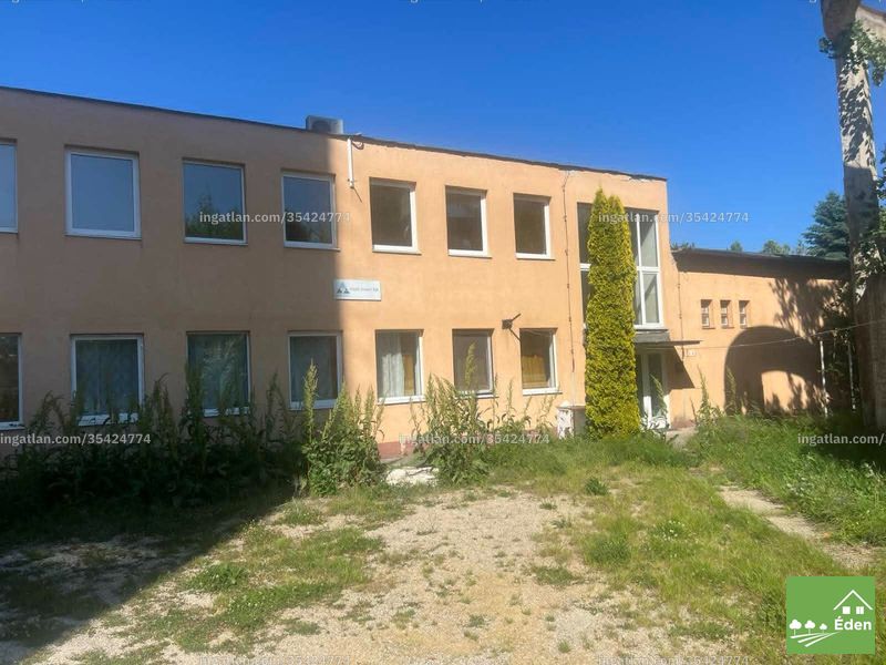 Listing photo