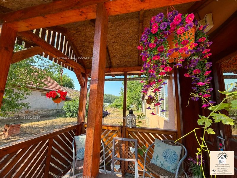 Hirdetés fotója