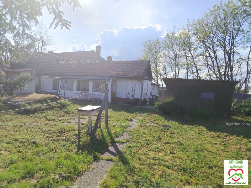 Listing photo