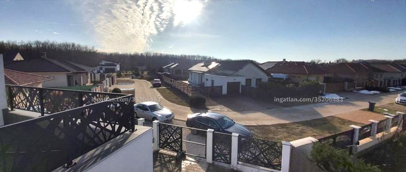 Hirdetés fotója
