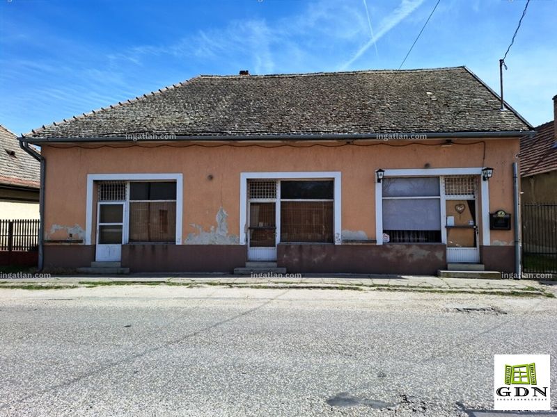Listing photo