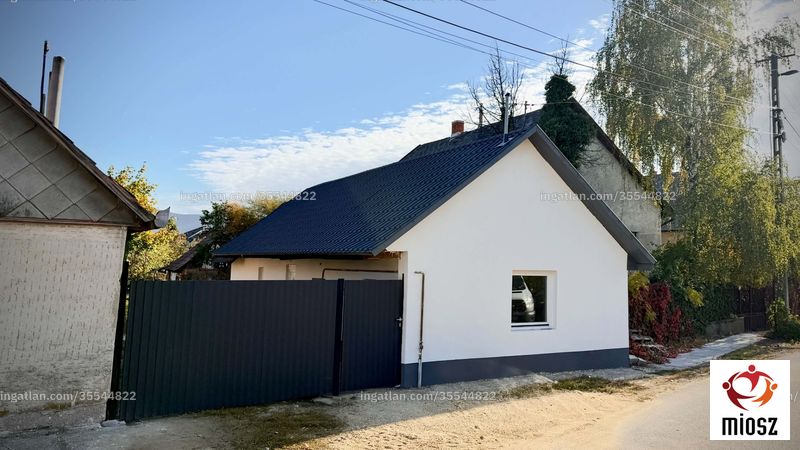 Listing photo