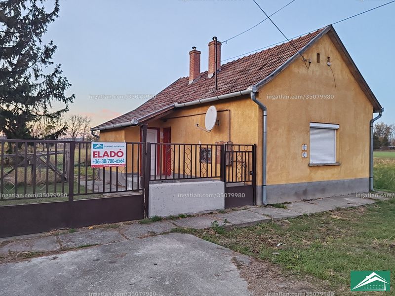 Listing photo
