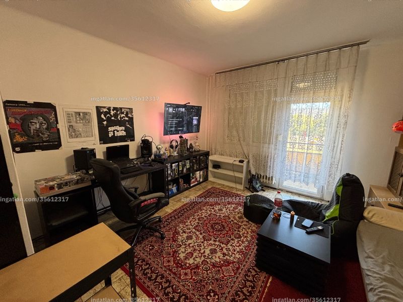 Listing photo