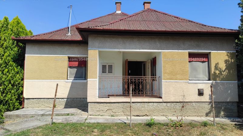 Listing photo