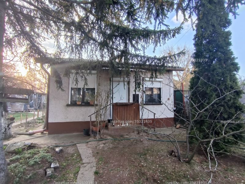 Listing photo