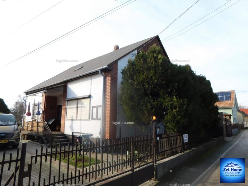 Listing photo
