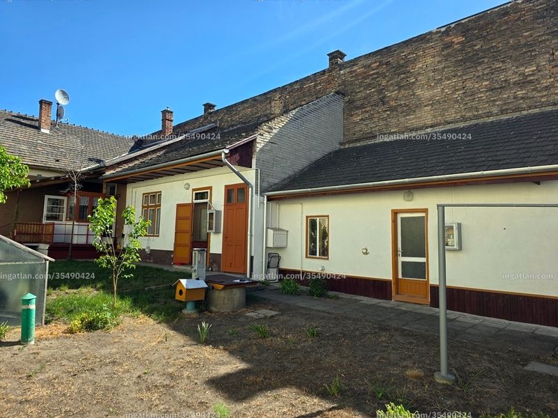 Listing photo