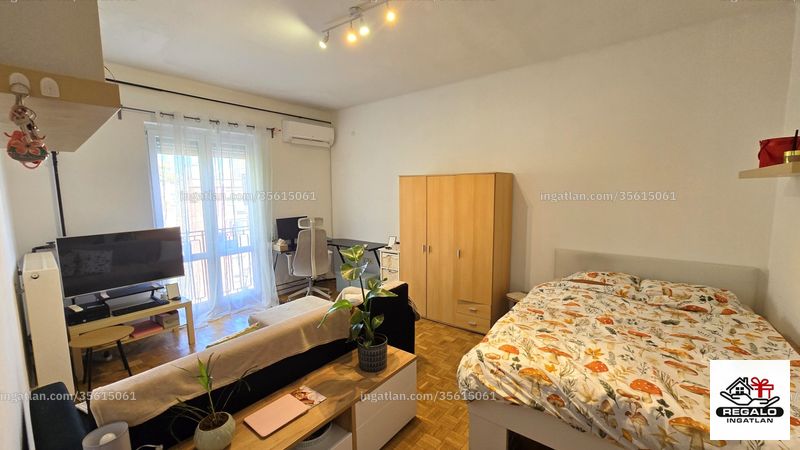 Hirdetés fotója