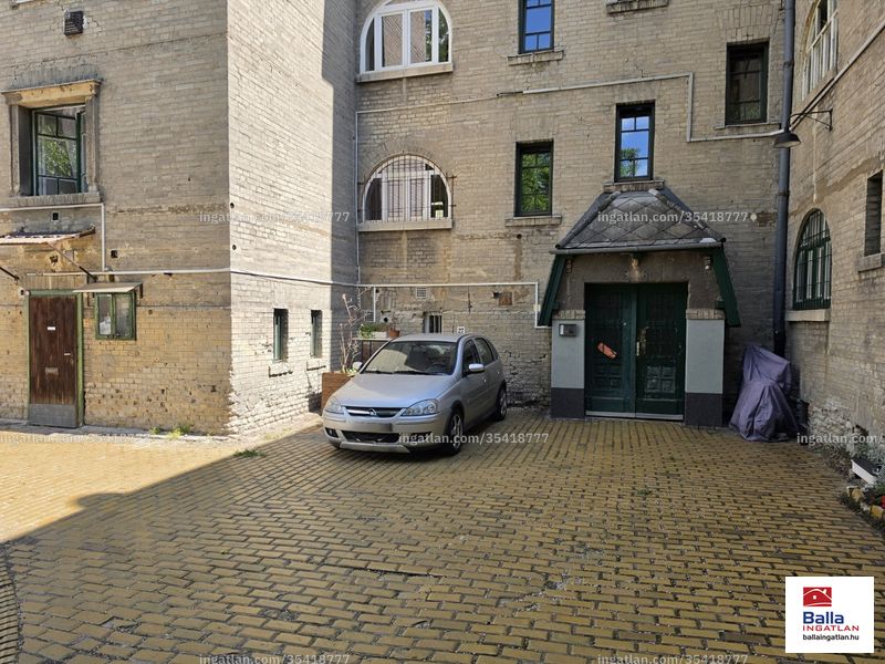 Listing photo
