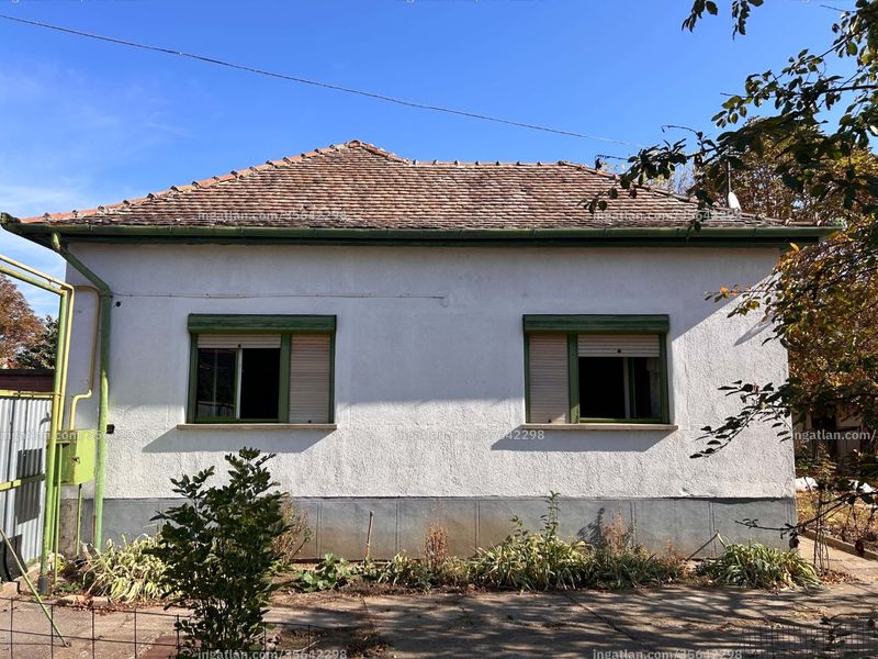 Listing photo