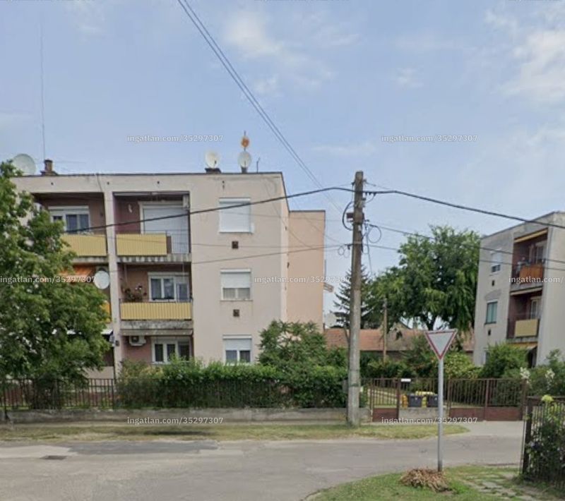 Listing photo