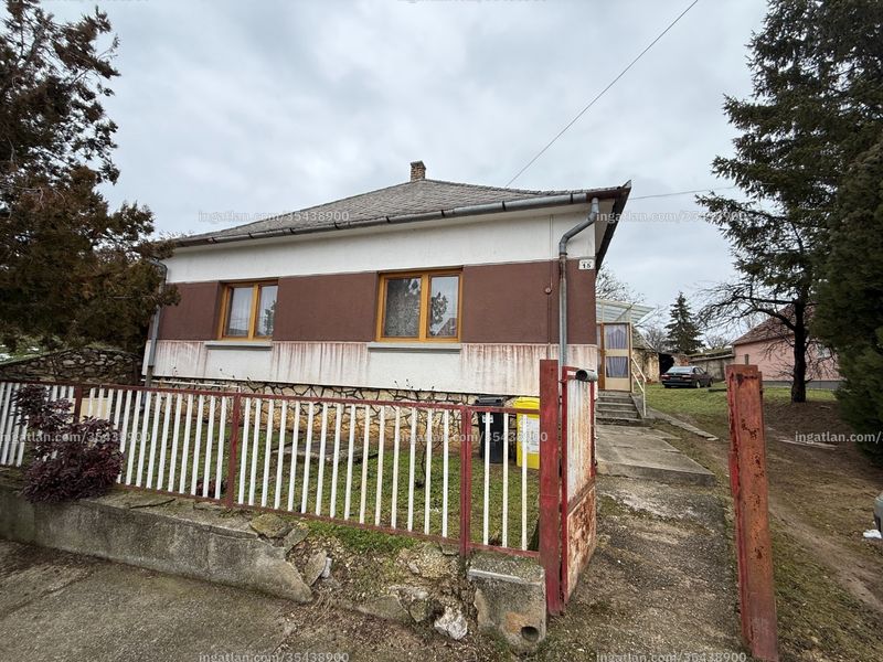 Listing photo