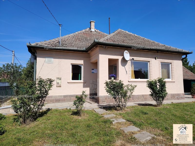 Listing photo