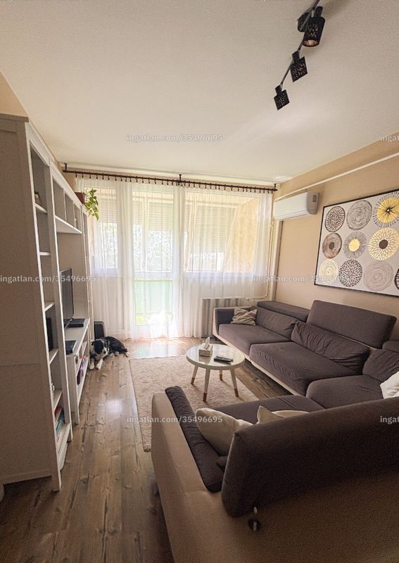 Listing photo