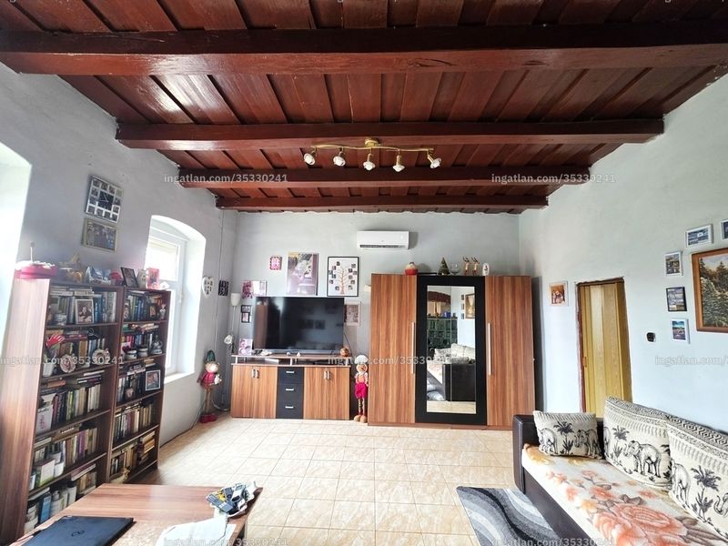 Hirdetés fotója