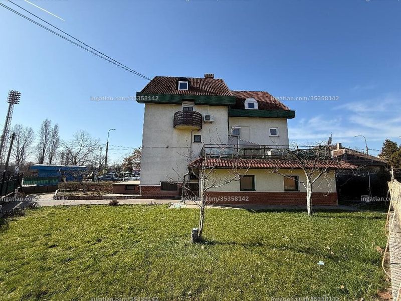 Listing photo