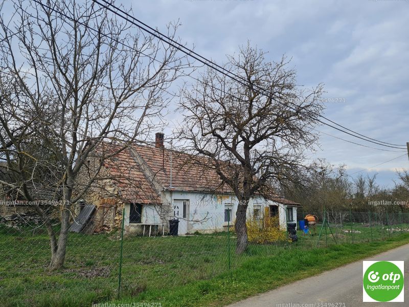 Hirdetés fotója