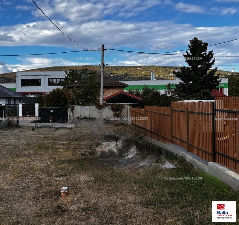 Listing photo