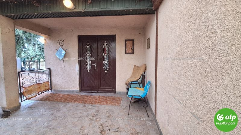 entrance from the outside