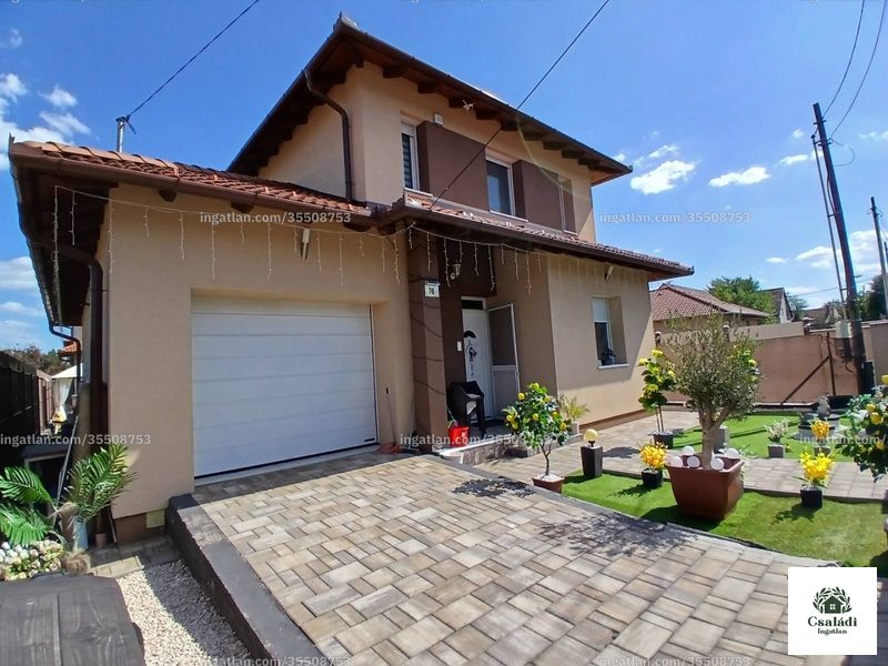 Listing photo